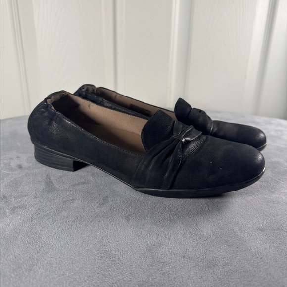 Dansko Karen Slip-on Loafer Flat Black Bow Design Womens Size 40 / 9 - Picture 1 of 8